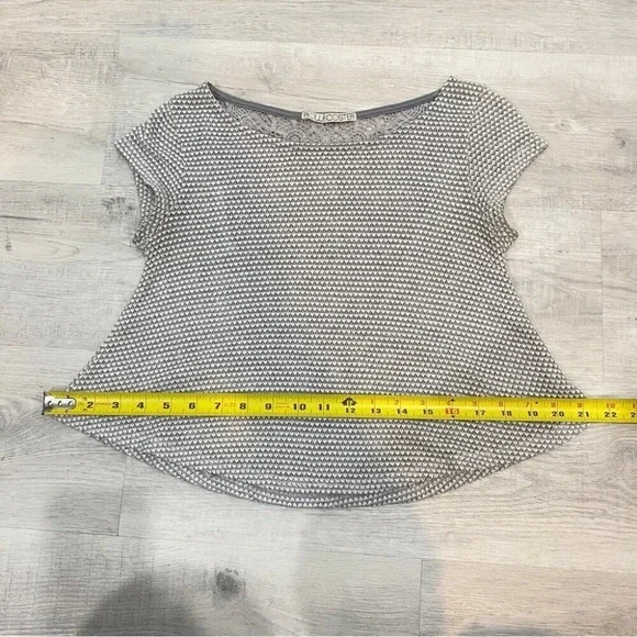 Rolla Coaster Y2K Light Grey Lace Knit Crop Top Size S - Picture 15 of 15